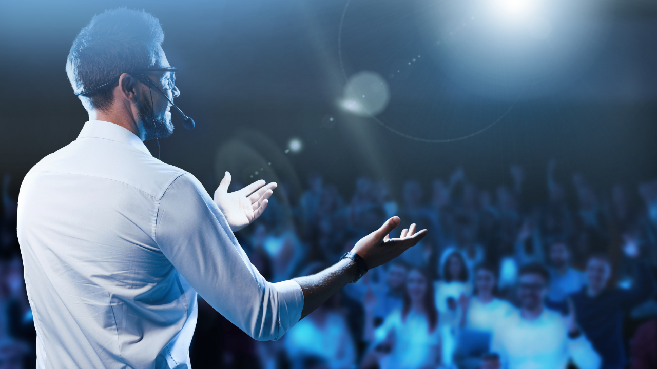 Leader delivering keynote speaker and leadership training session in Tampa