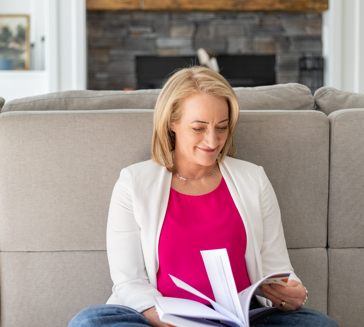 Marsha Vanwynsberghe reading