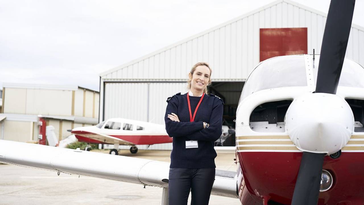 How Many Hours Before Solo Flight  for Student Pilots