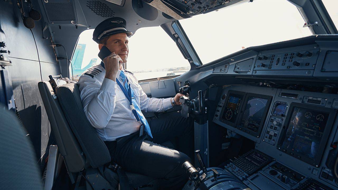737 Pilot Salary: Competitive Pay Scales Revealed