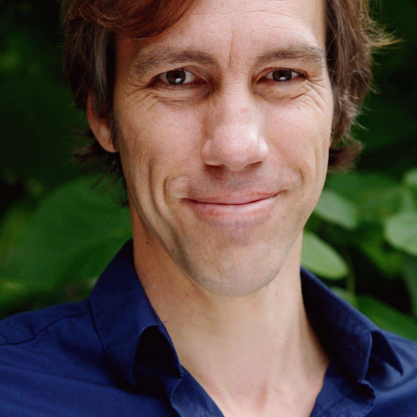 Portret van Eugène Oostveen, GZ-psycholoog