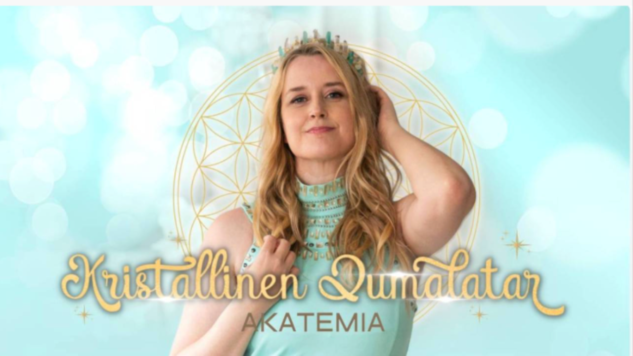 Kristallinen Jumalatar Akatemia
