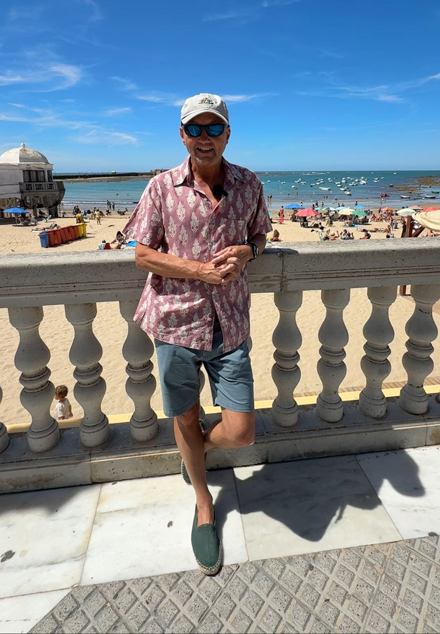 Andy Brown, Kajabi Expert standing by the beach in Cadiz