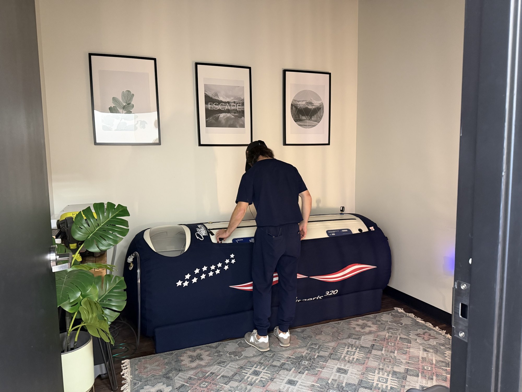 The HBOT room at HBOT Chattanooga with the Vitaeris 320 hyperbaric chamber ready for a session