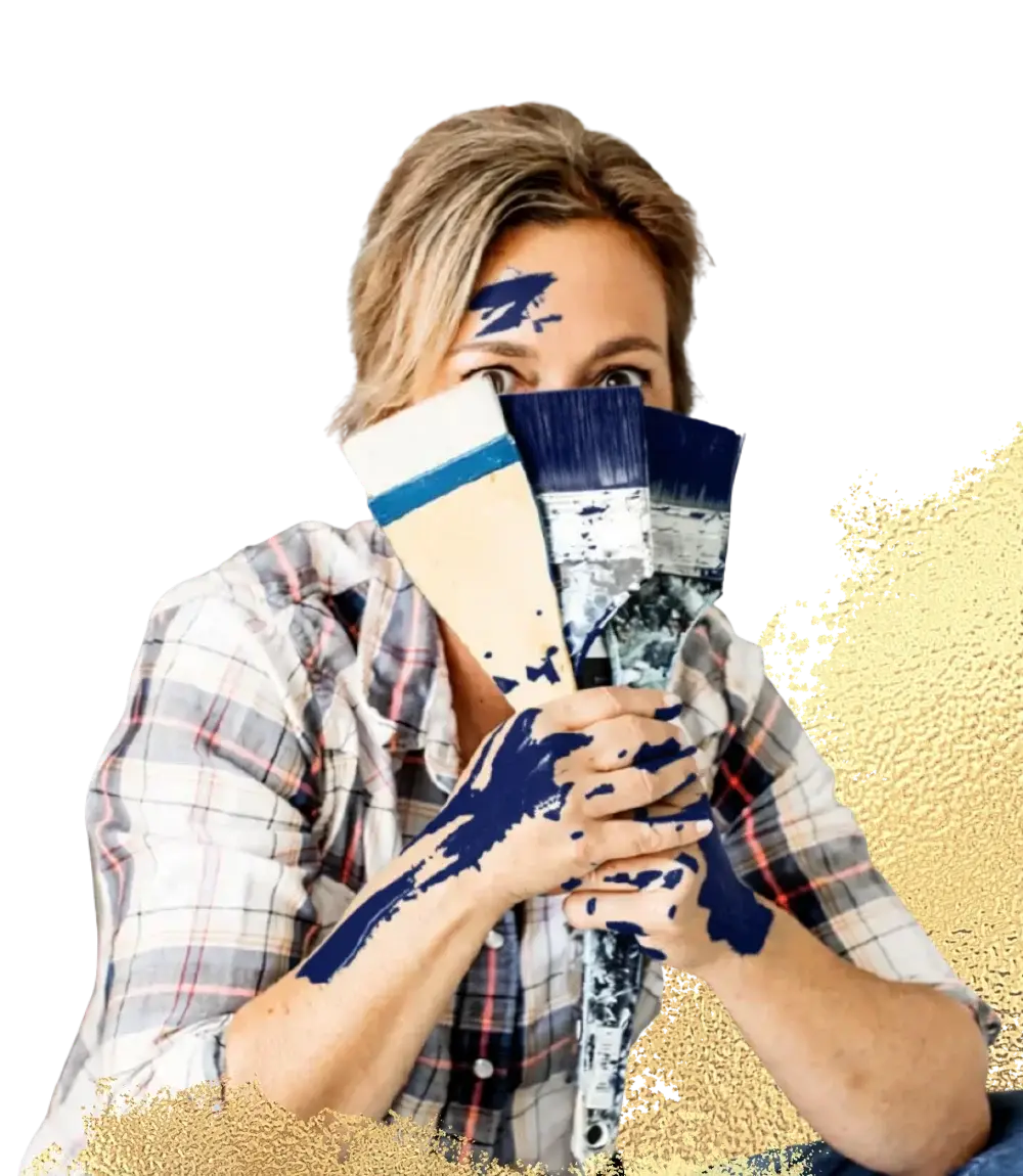 art online course teacher and coach with paint brushes
