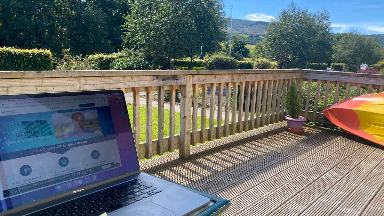 How I moved my own therapy practice online, and what I wish I'd known