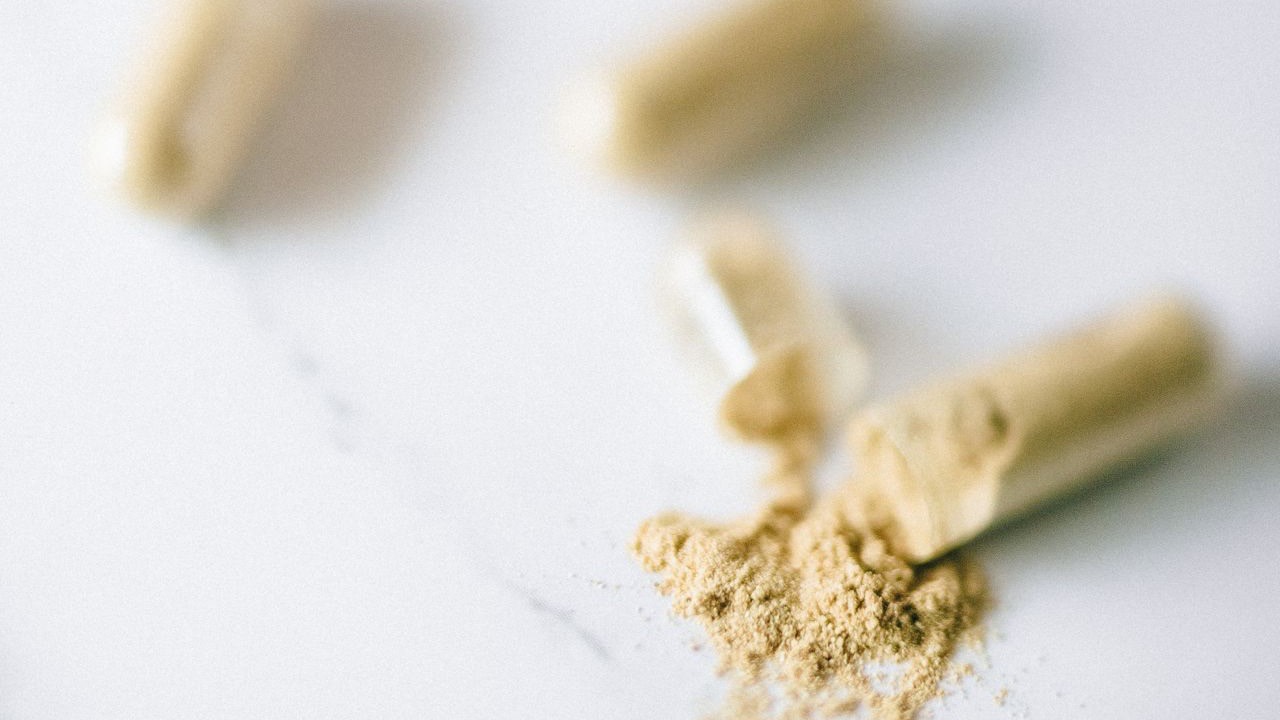 5 Ways Maca Root Supports Hormonal Balance in Women