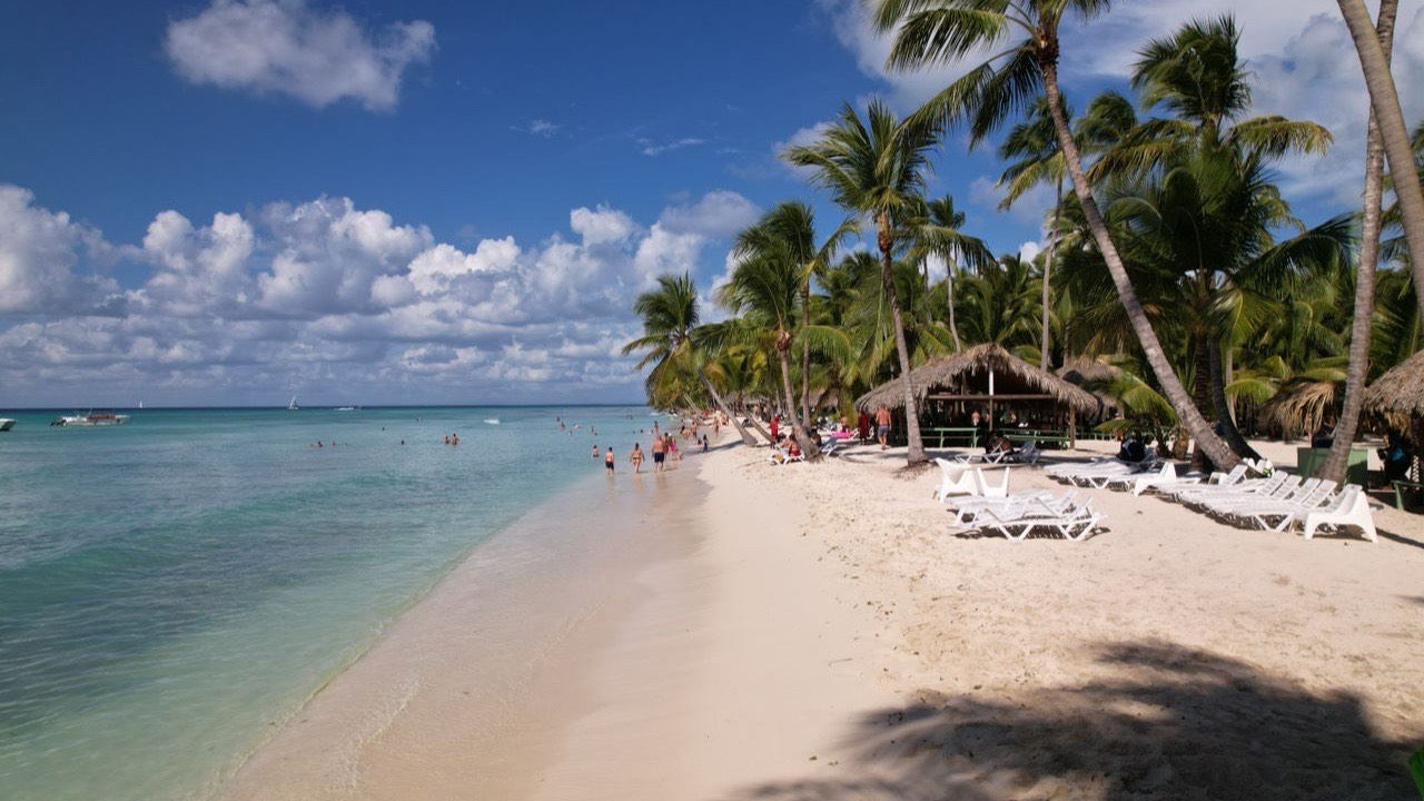 What to Plan for a Caribbean Vacation to Surf, Explore and Relax