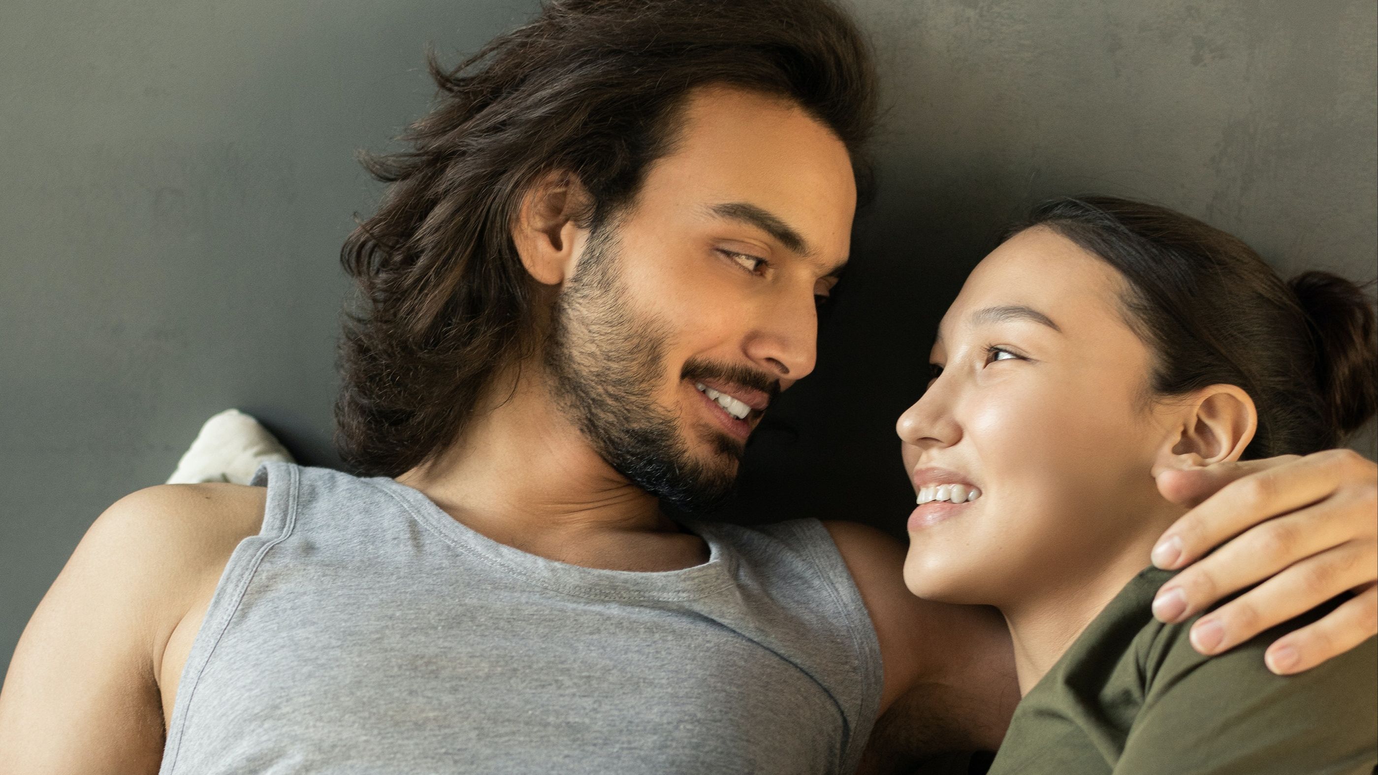 Learn how eye contact strengthens emotional connection, trust and intimacy, helping couples rekindle love and deepen their relationship.