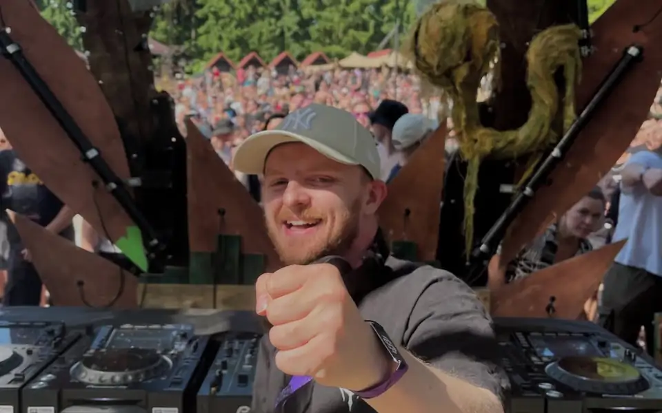 Vibe Chemistry DJing at a festival
