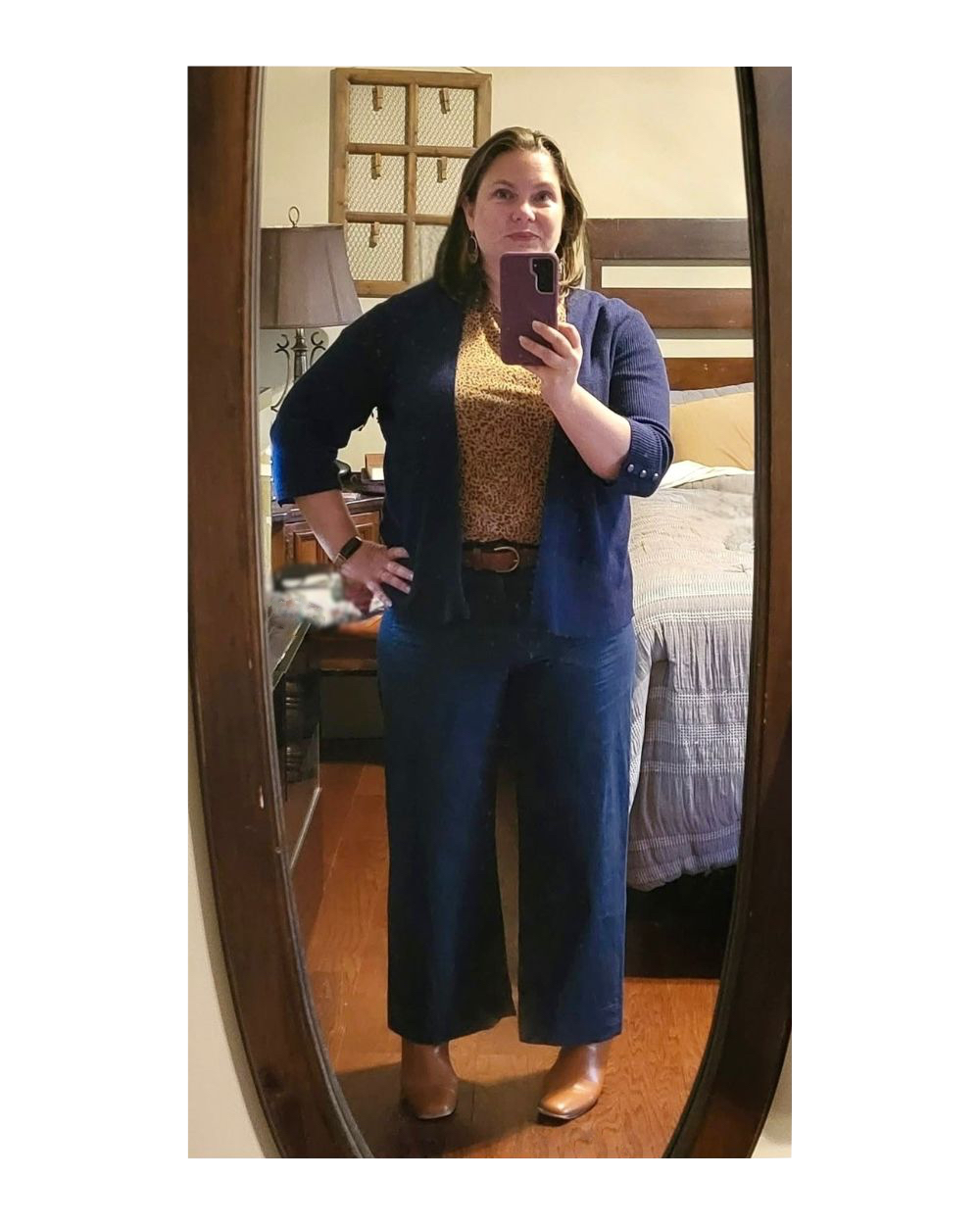 Stephanie wearing her wide-leg jeans