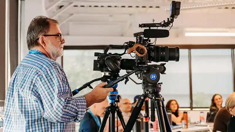 VIVA Creative Experienced Production Crew