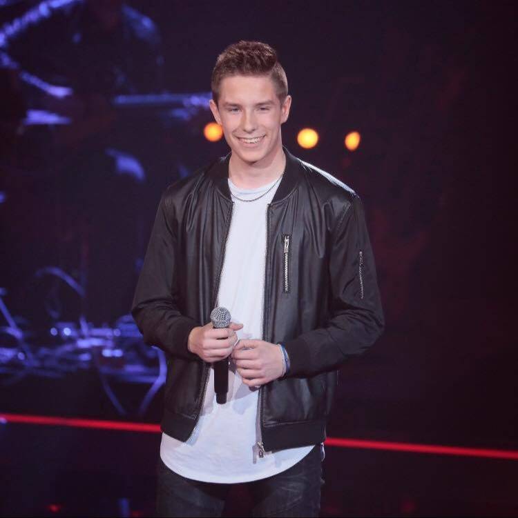 Philippe Tremblay sur le plateau de La Voix en 2020