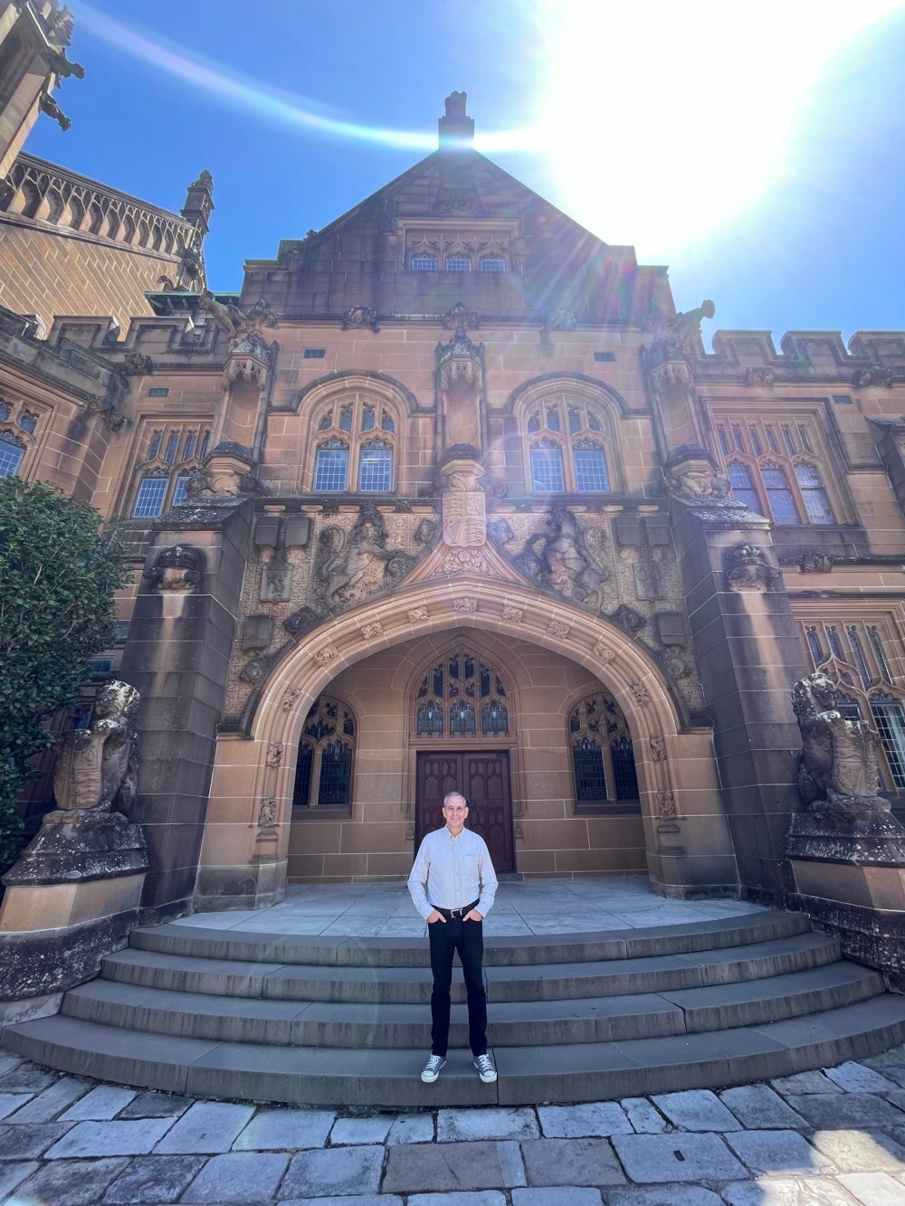 Dave Diggle at the University of Sydney Quadrangle
