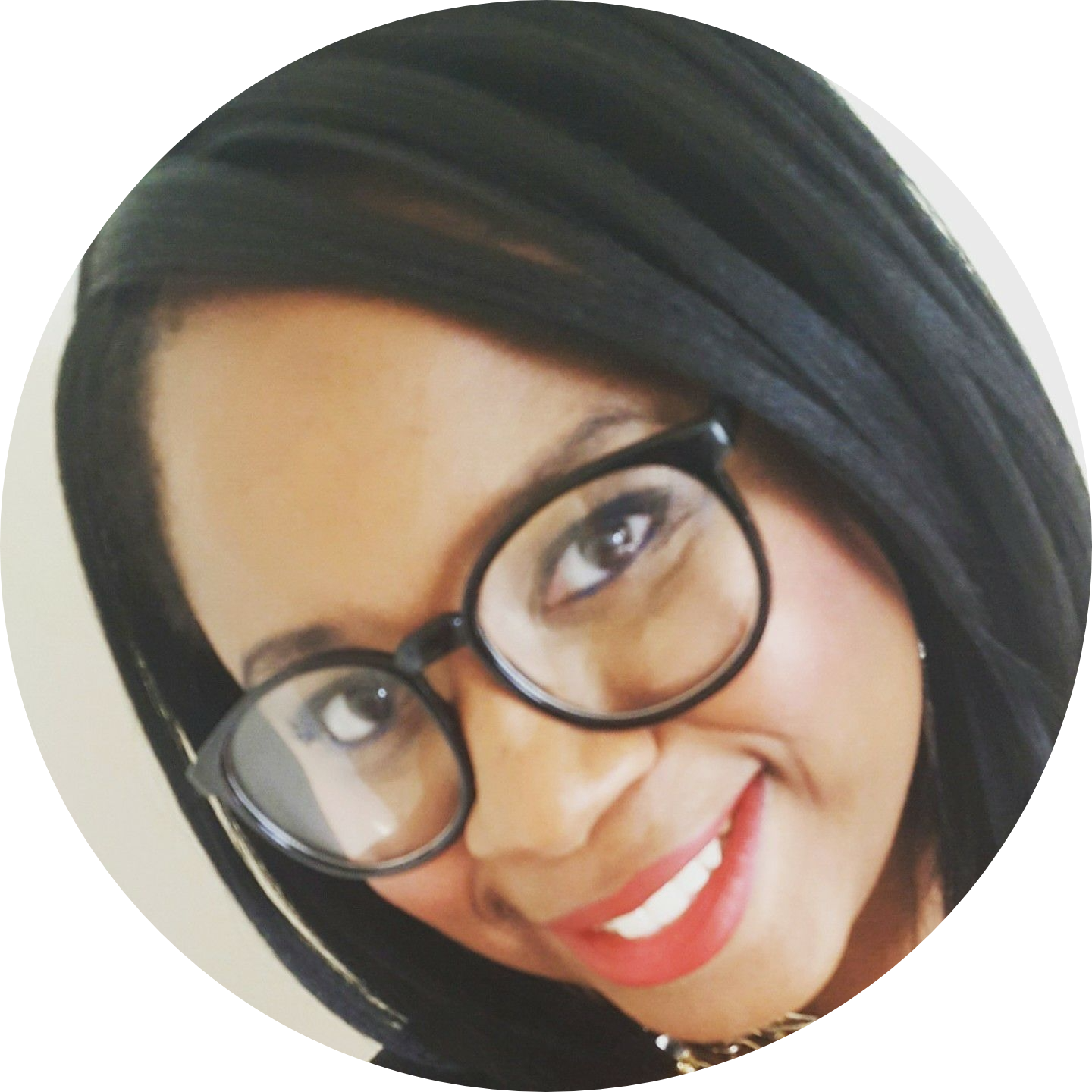 Nelise Rebekkah Professional Makeup Artist 