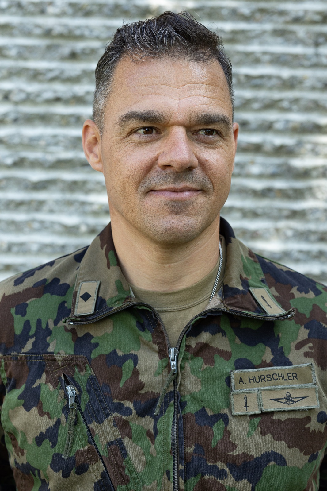 Alex Hurschler in Uniform, 20 Jahre in einer militärischen Eliteeinheit