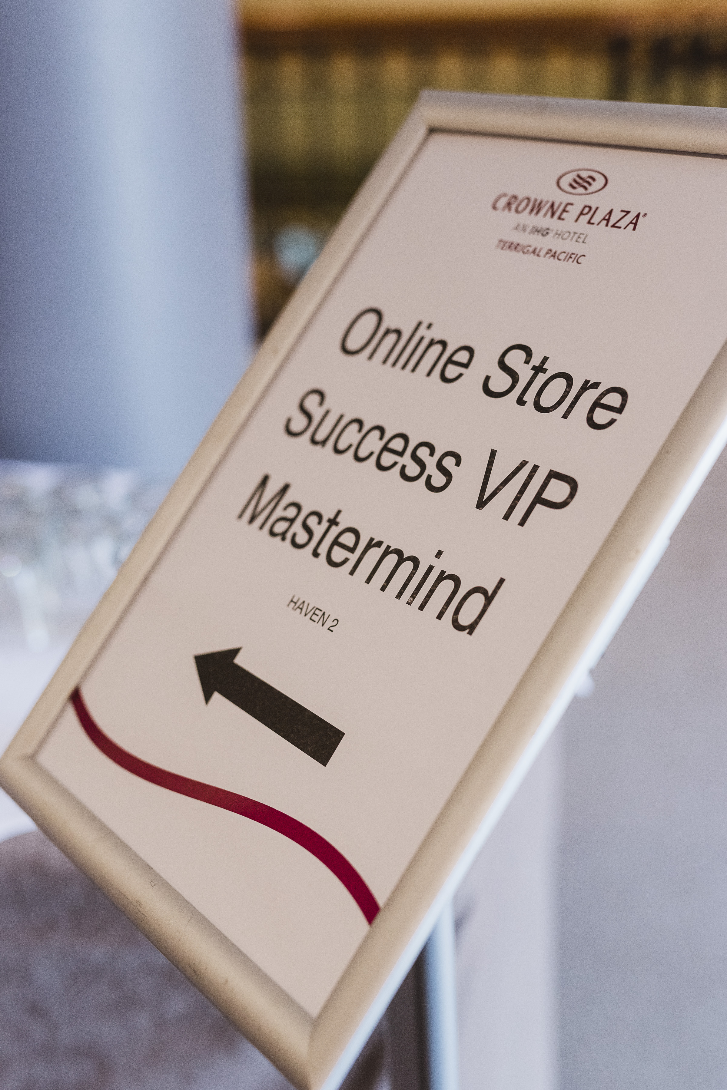 Group of e-commerce founders together at an in-person mastermind experience