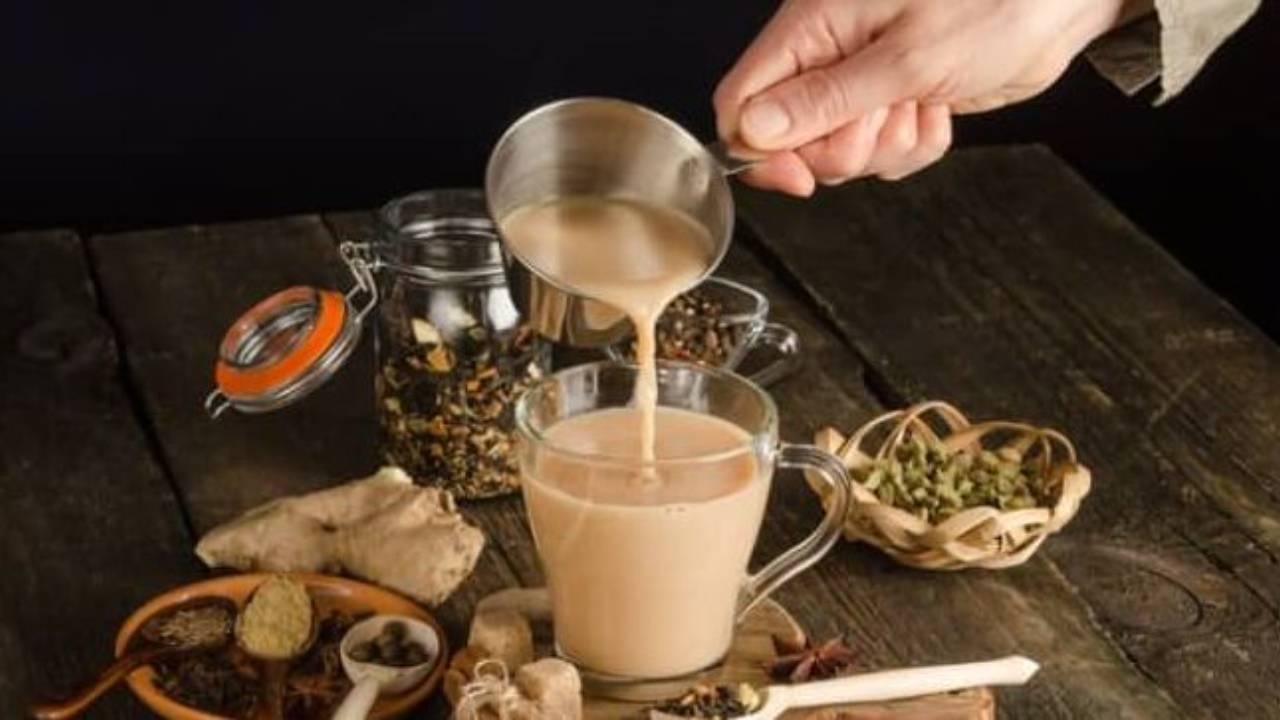 8 Natural Ways To Quit Tea & Coffee