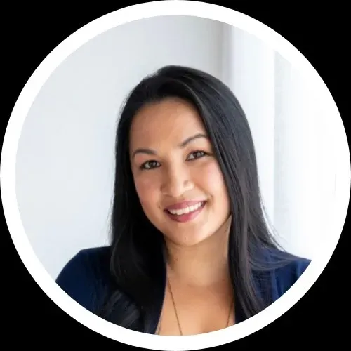 Meet Ruth de Gannes