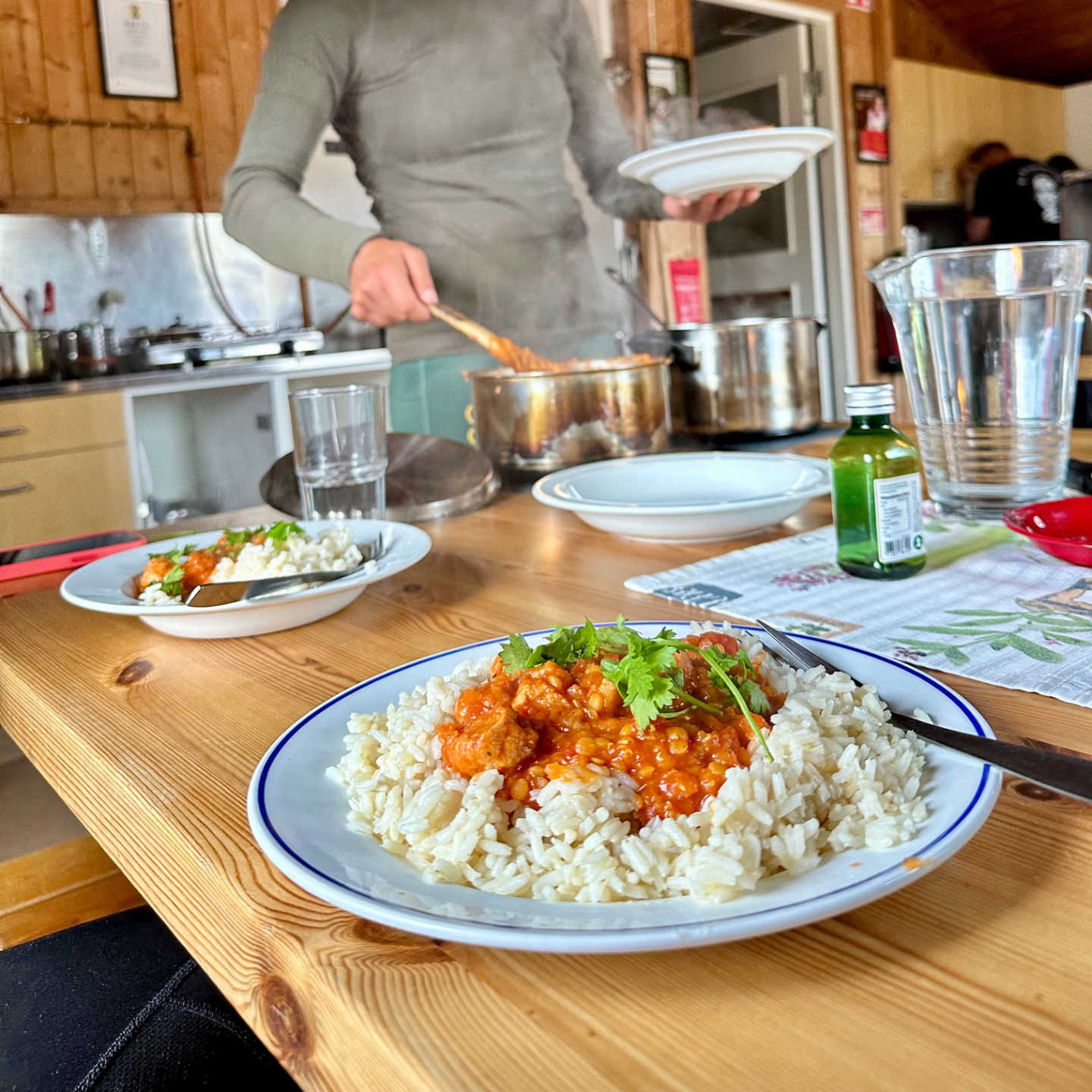 Lounas tuvassa juoksuvaelluksella