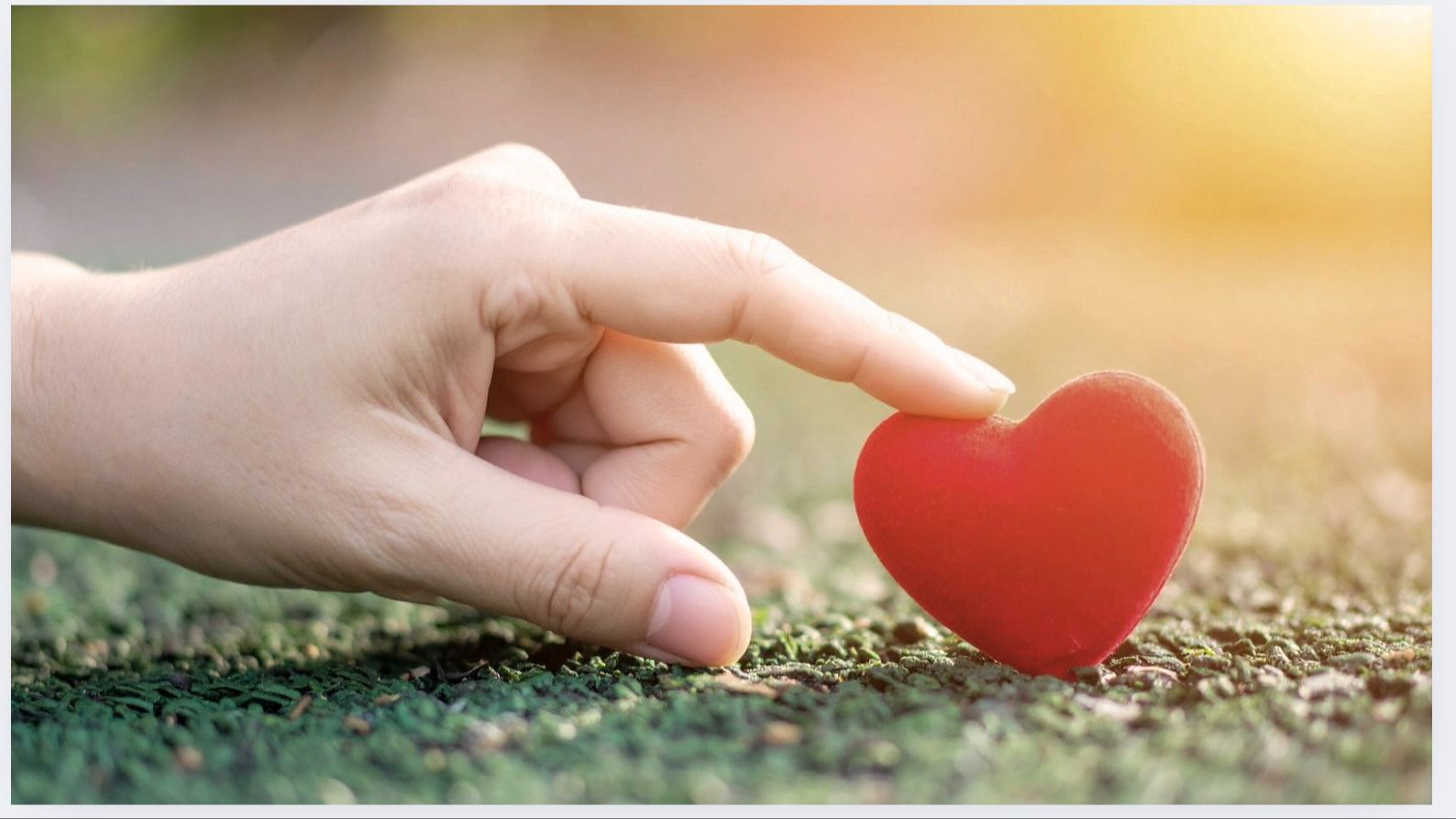 心に触れる「タッチ&ゴー」のイメージ