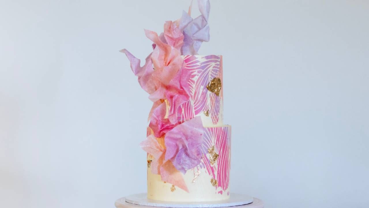 10 Amazing Gifts for a Cake Decorator - Veena Azmanov