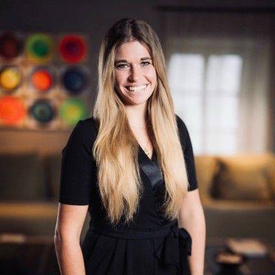 Julia Städtler: Coaching LinkedIn Friederike Roller
