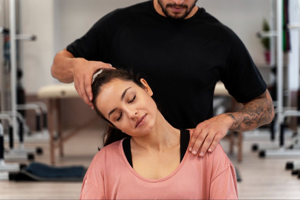 Columbus athlete recovering from sports injury with specialized physical therapy treatment