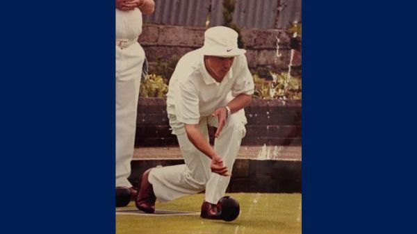 simon lyttle lawn bowler