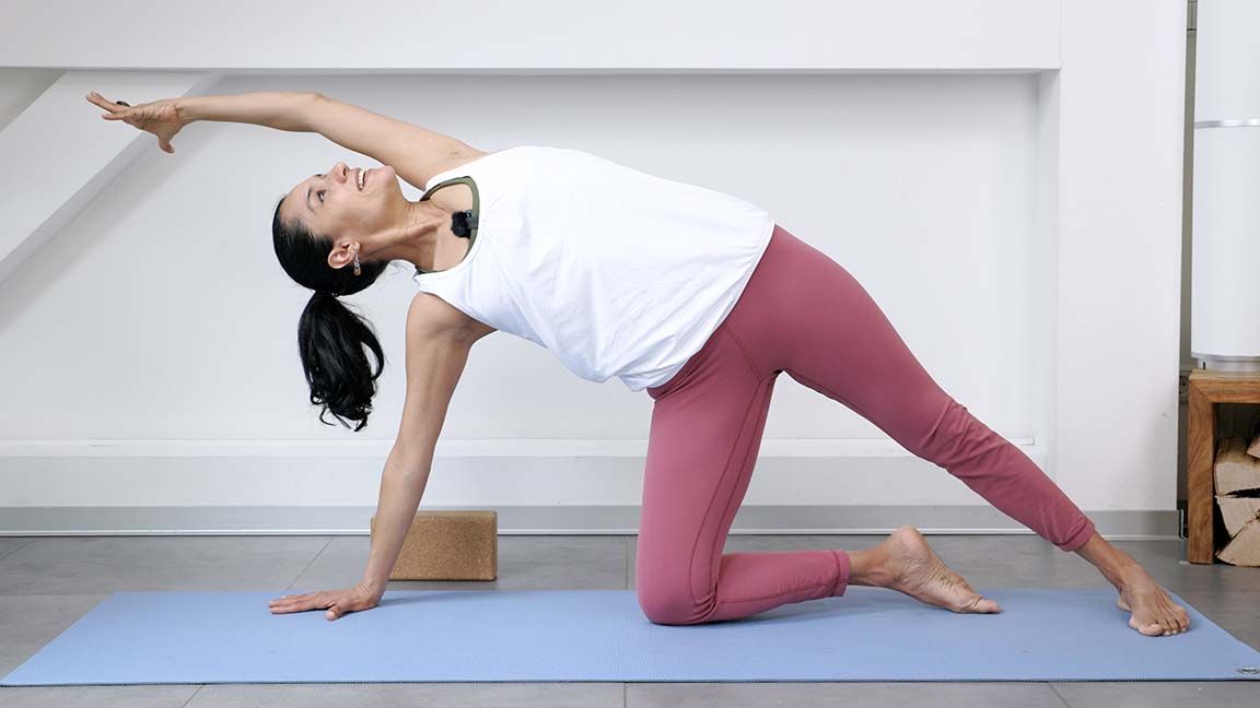Online-Yoga-Ariadna-Castorena