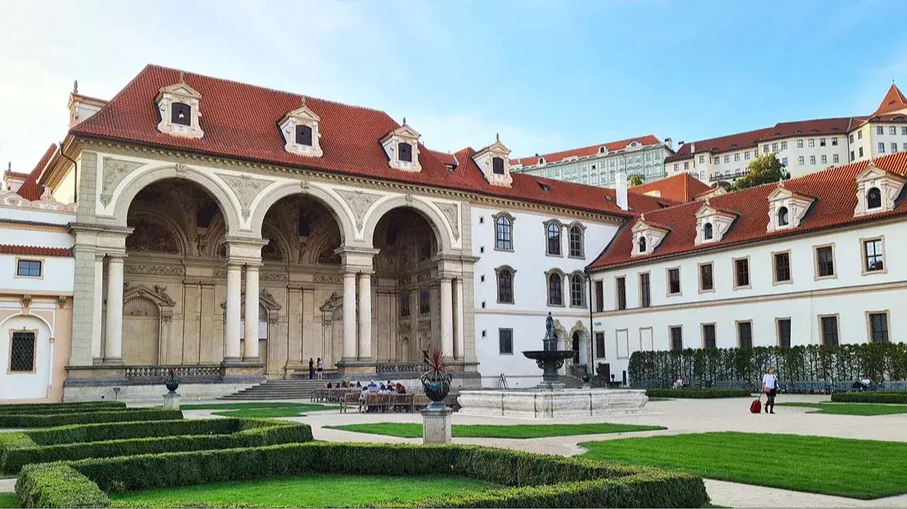 Valdštejnský palác Prague