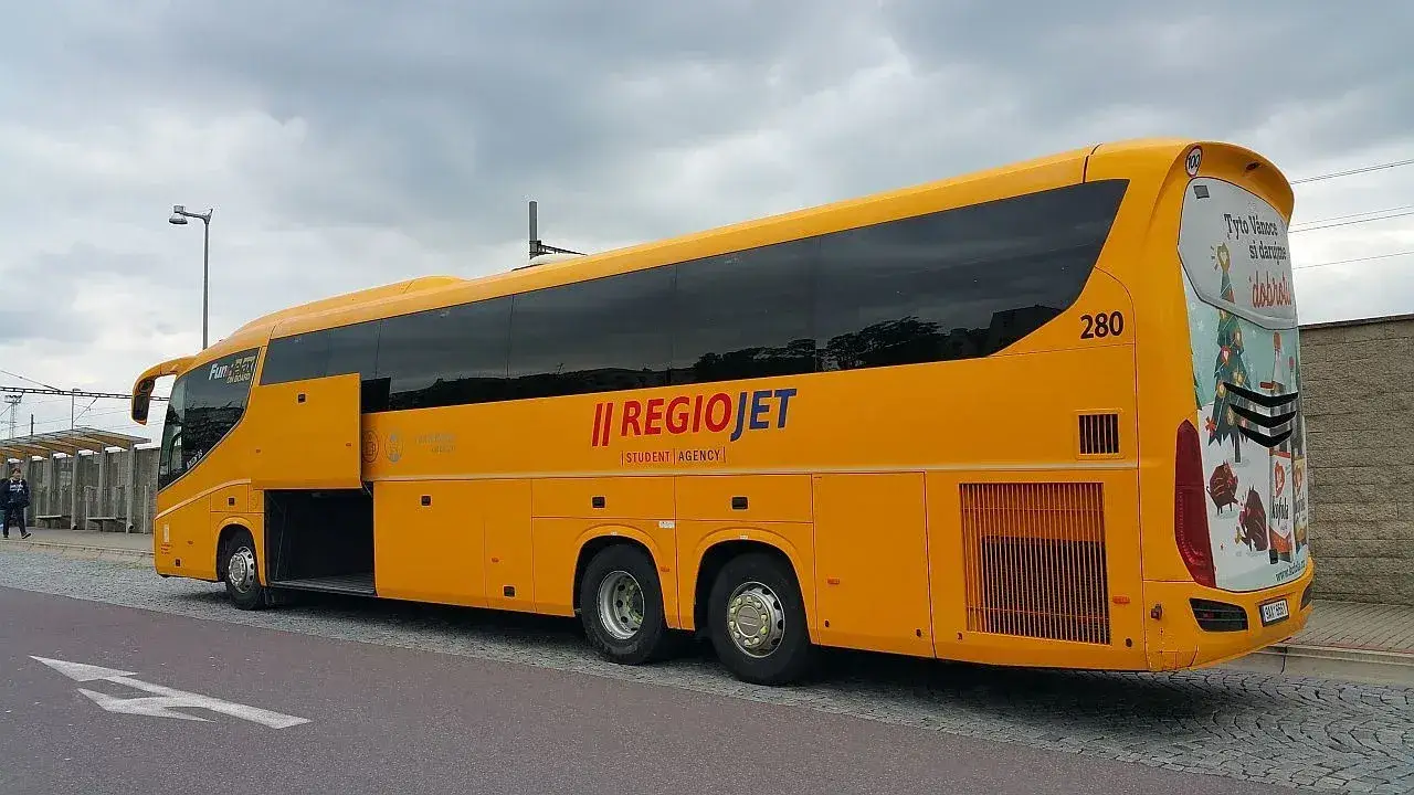 RegioJet bus