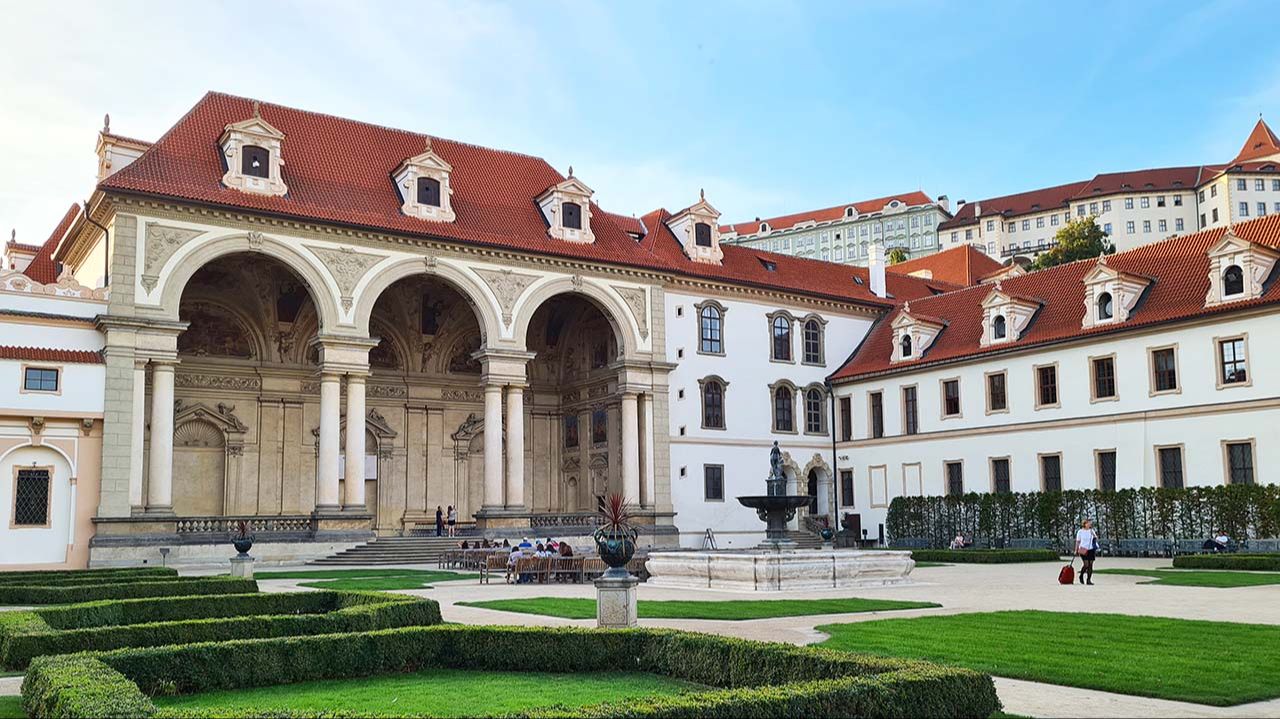 Valdštejnský palác Prague