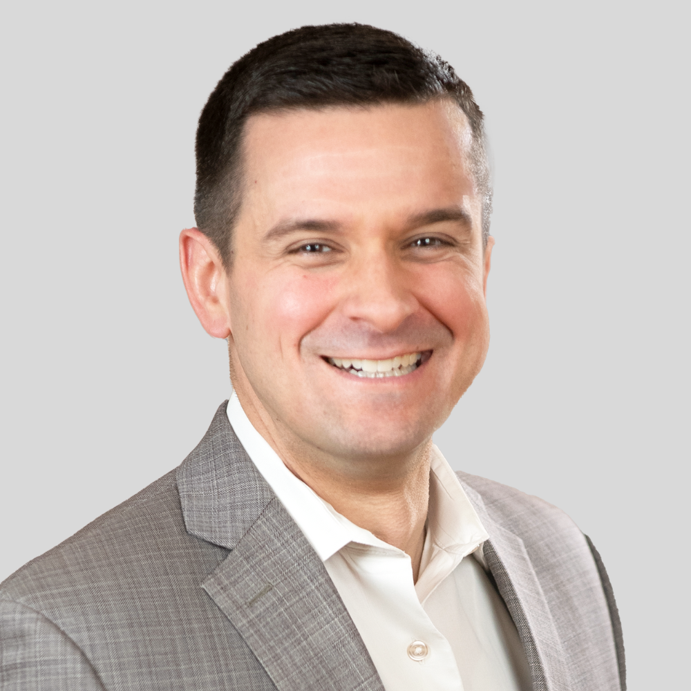 Storytelling business workshop strategic storytelling storybank keynote speaker increase sales marketing powerfully persuade c-suite ceo cfo build icp ideal client persona stories with traction story telling stories podcast online course leadership public speaking engaging audience