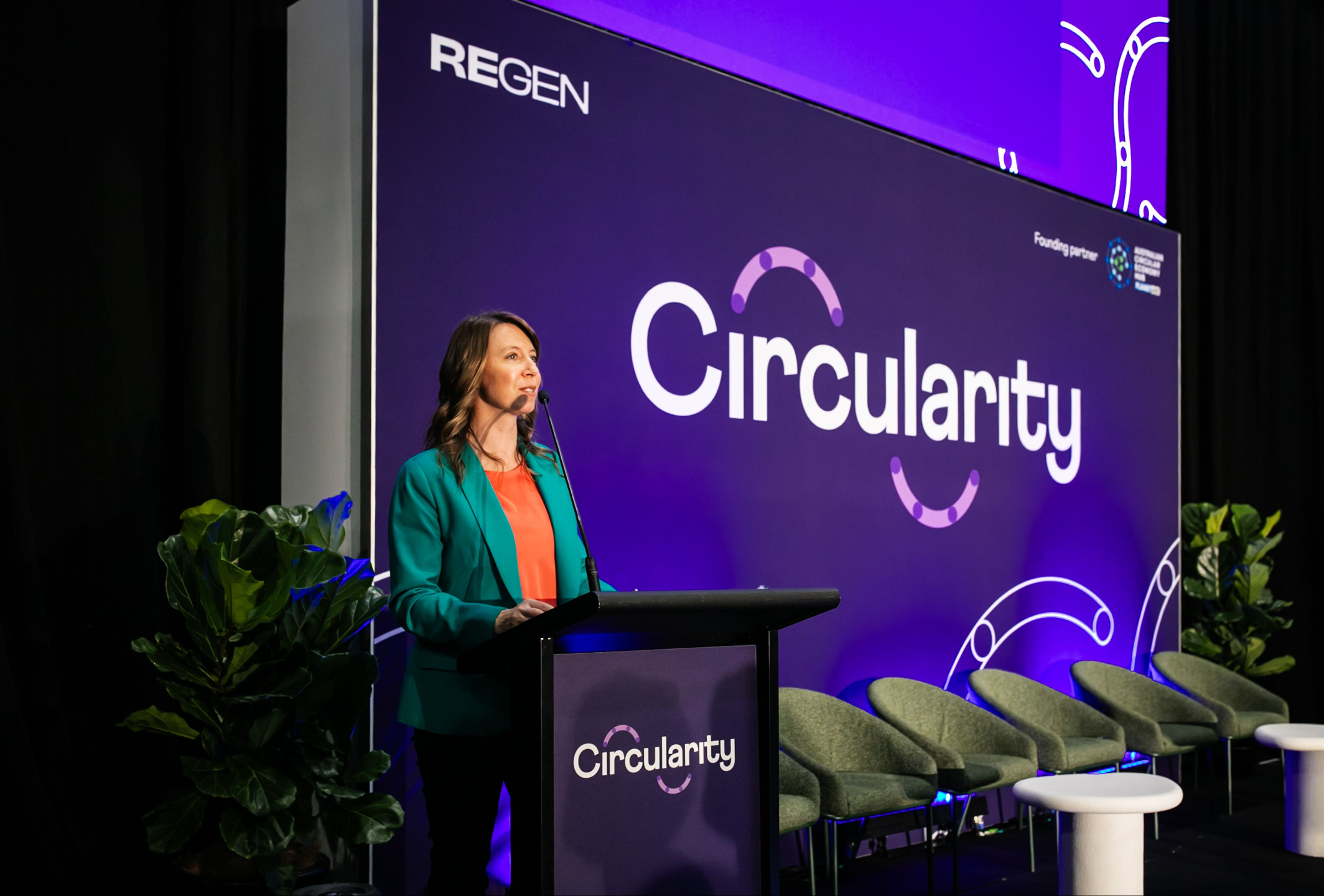 Belinda Chellingworth speaking at a conference