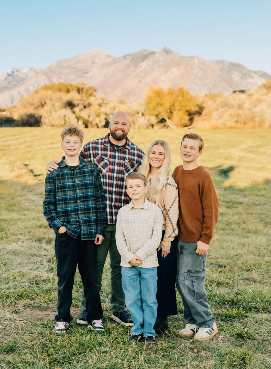 Craig T. Smith with his 3 sons and wife 