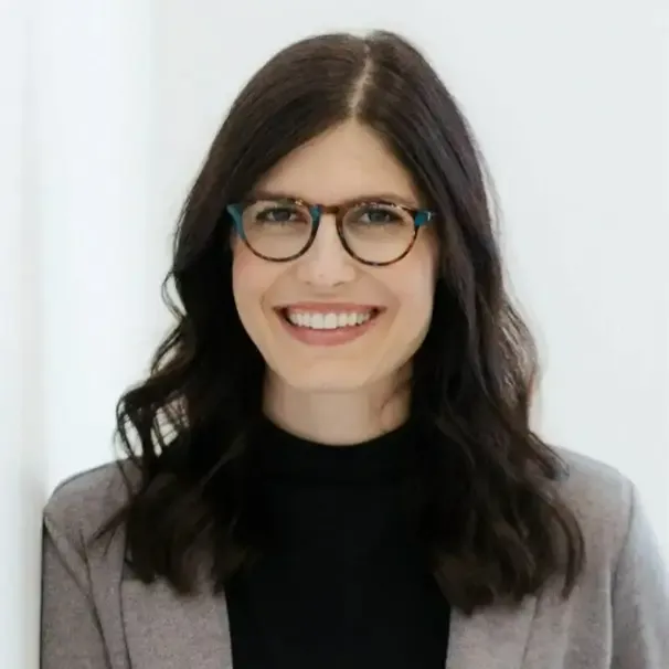 Dr. Marissa Knox headshot