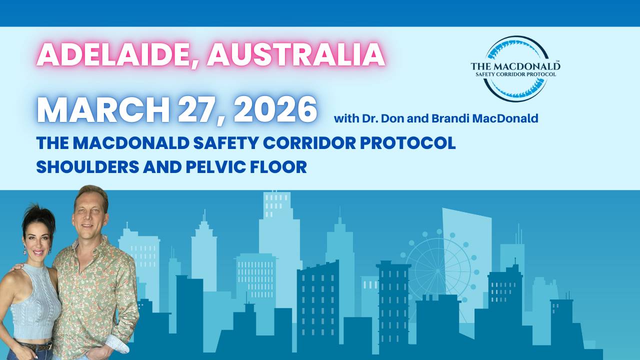 Picture of Dr Don and Brandi in front of the Opera house in sydney Australia