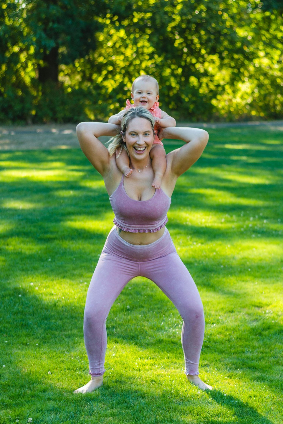 Doctor of physical therapy helping patient with hypopressive breathing