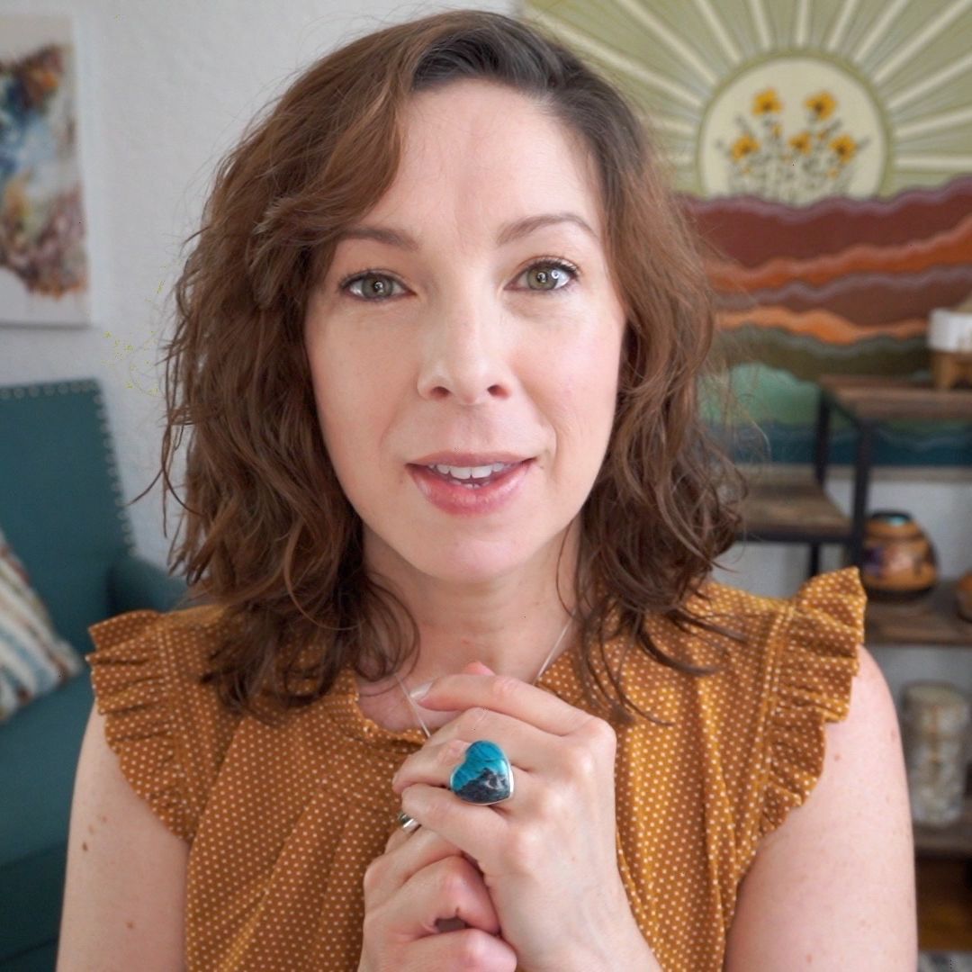 about_heather mays intuitive artist animal communicator medium channeler_woman in yellow top