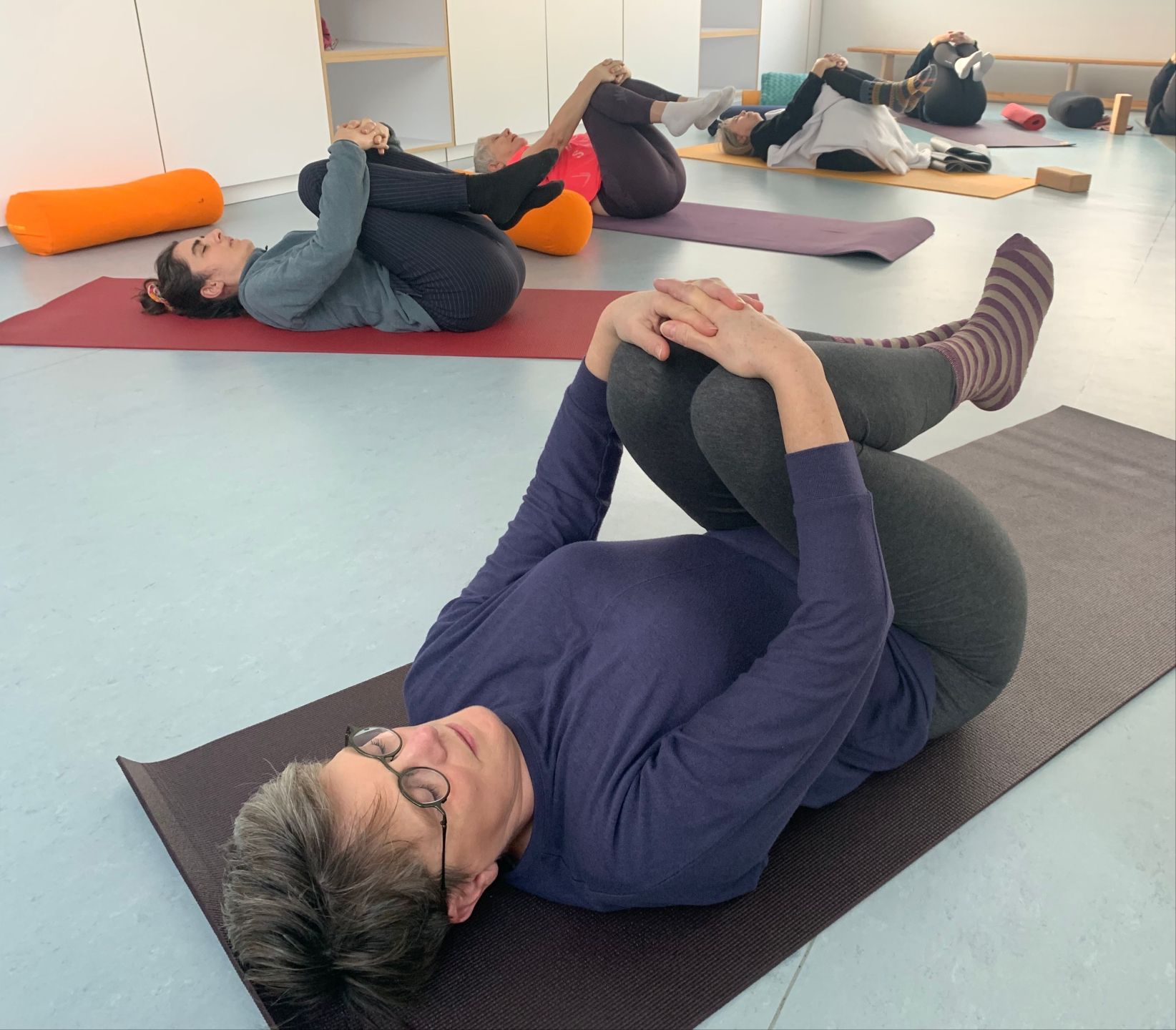 Bruxelles méditation relaxation yoga adultes à 1020 Laeken groupe lundi soir débutant intermédiaire