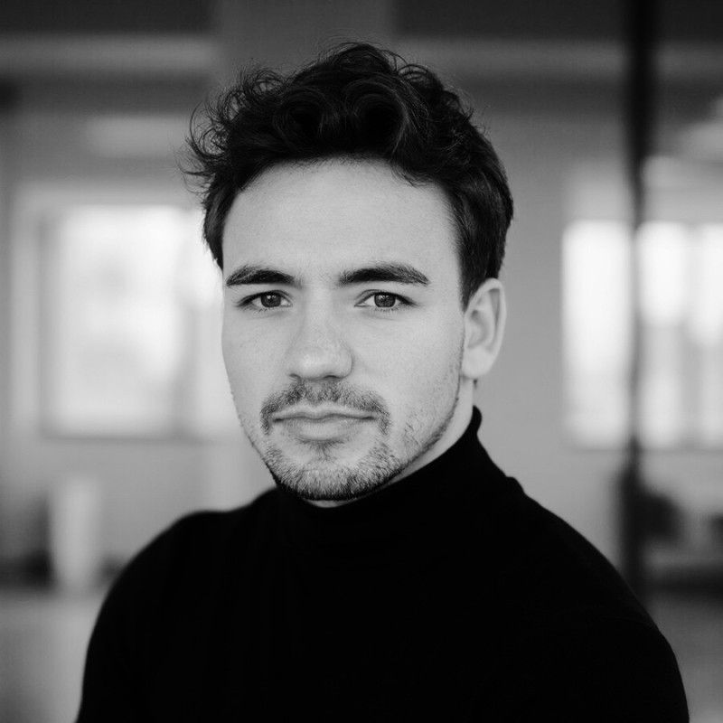 Nic Eversett, CMO, focused on marketing strategy, customer discovery, and preparing for demo night.