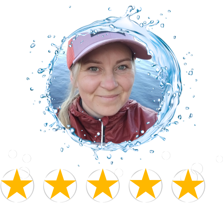 viisi tähteä vesikuplien sisällä