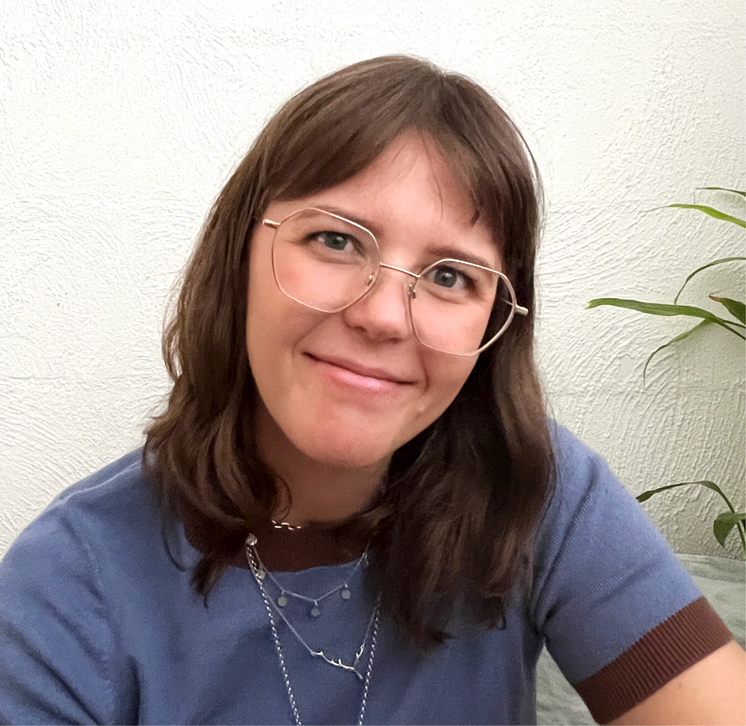 Clare Winter ADHD Coach/ing For Adults Neurodivergent Cairns Townsville North Queensland Atherton Port Douglas Innisfail Ingham Mackay Australia Brisbane Neurospicy Support LGBT LGBTQ LGBTQIA+ Queer Pride Safe Space Inclusive Trans Gender Affirming Telehealth Zoom