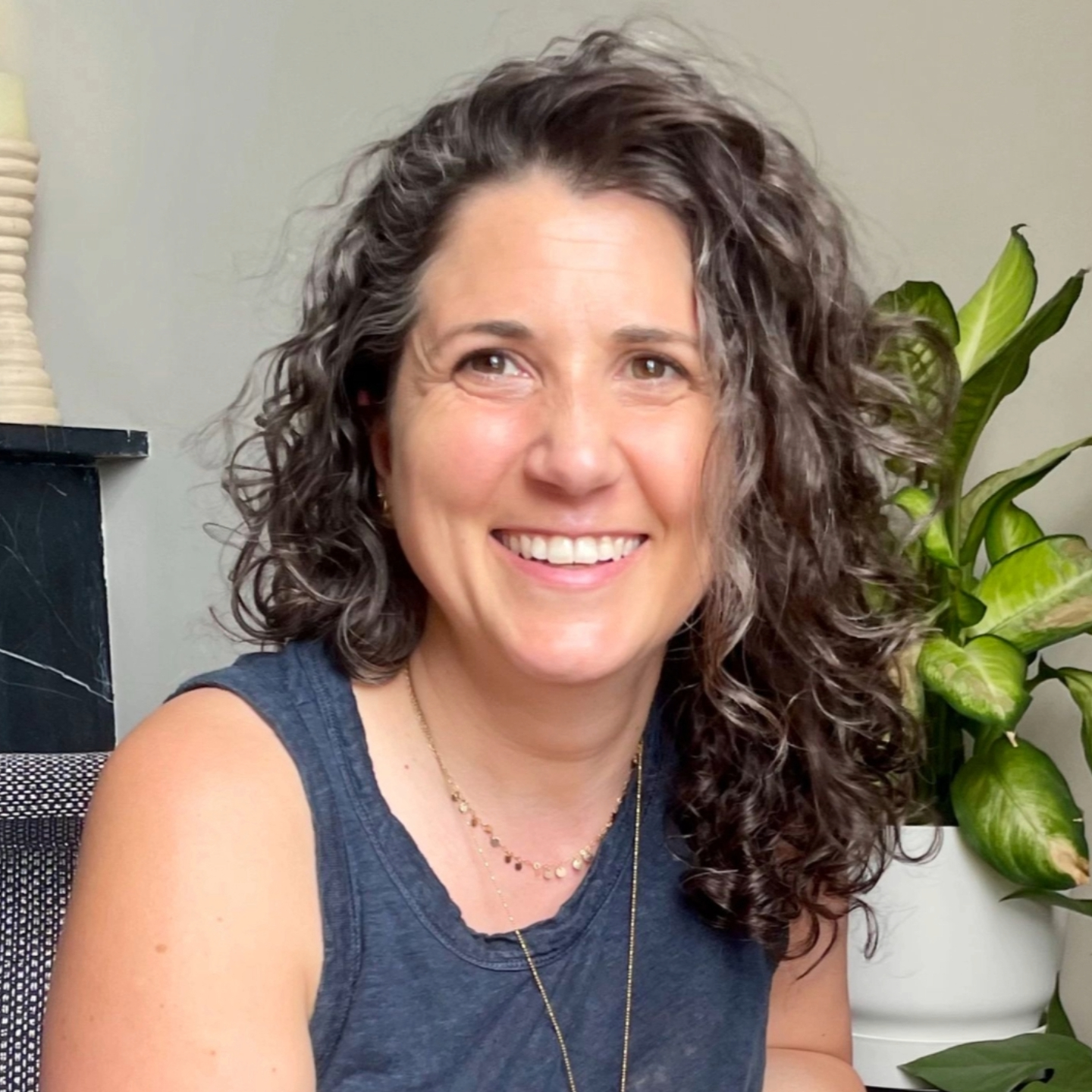 Laura Baringer coaching purpose-driven entrepreneurs through business growth programs