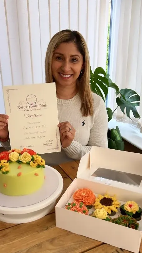 Aneeldeep Buttercream Petals Student