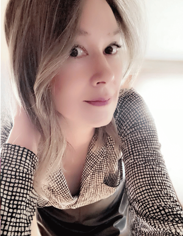 Jennifer Arnspiger Certified Somatic Writing Coach resolve somatic trauma through writing and 1:1 coaching