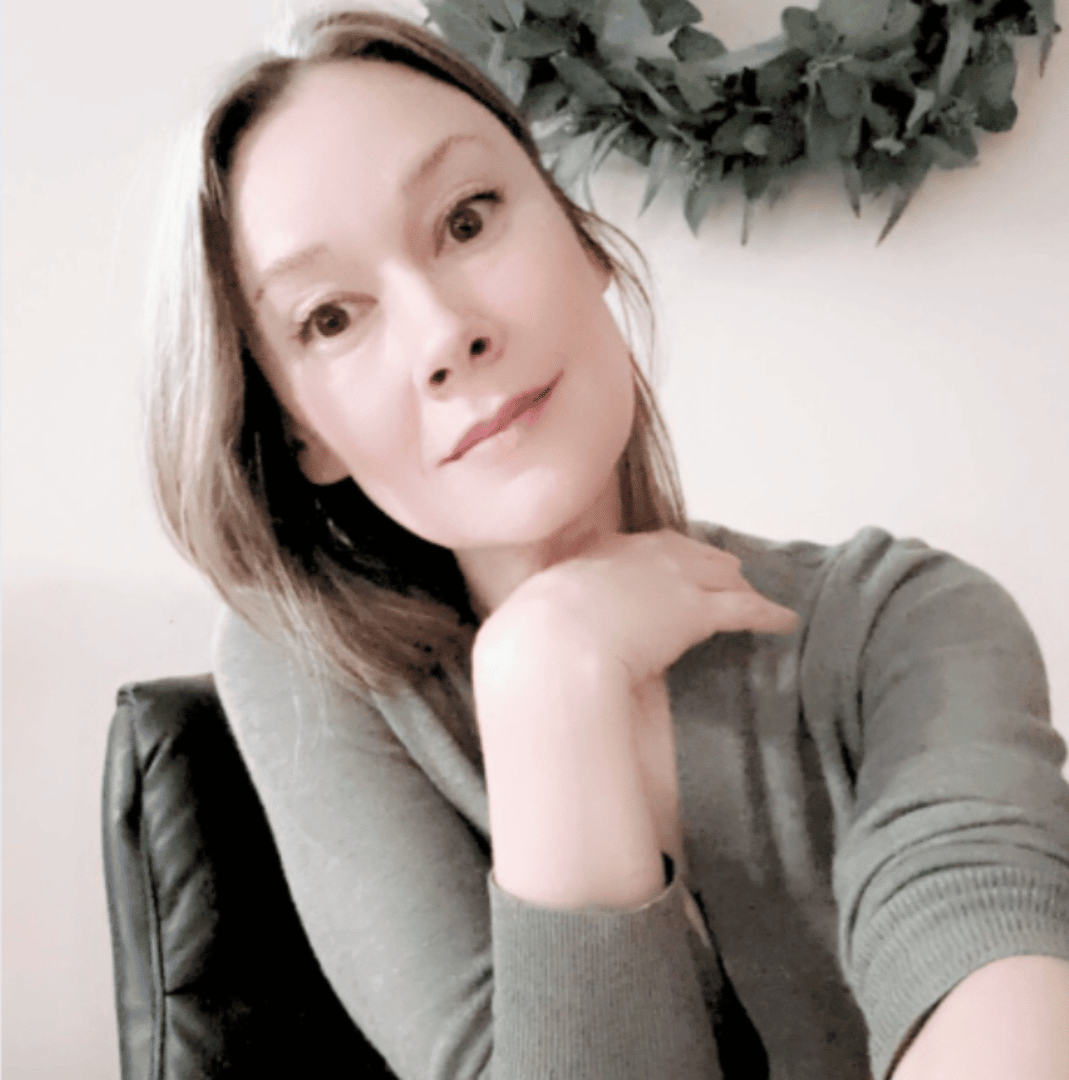 Jennifer Arnspiger Certified Somatic Writing Coach resolve somatic trauma through writing and 1:1 coaching