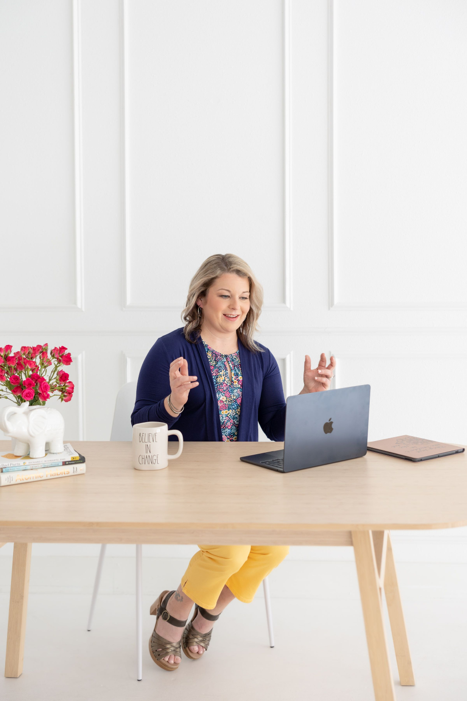 Rachel Totten providing online EMDR therapy via secure telehealth.