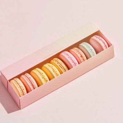 Premium macaron gift box showcasing luxury dessert packaging and brand positioning.